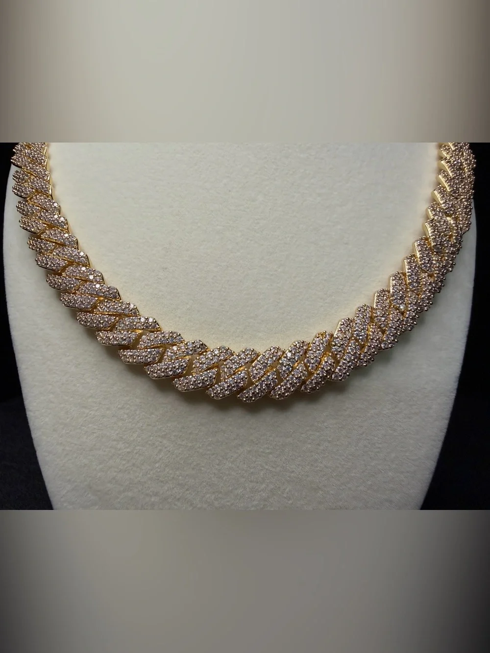 14K Stamped Gold Finish AAA CZ Iced Out Cuban Link 21in 12MM Chain Lock Box